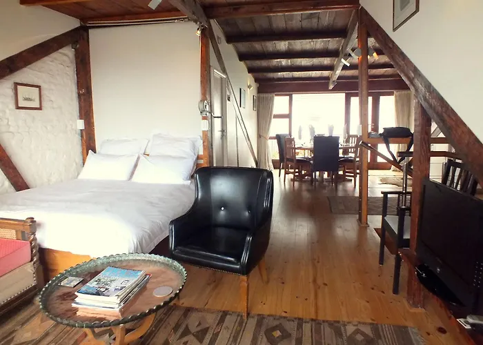 Braeside House Self Catering Apartments